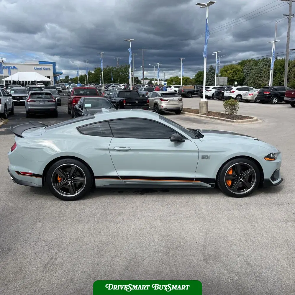 2022 Ford Mustang Mach 1
