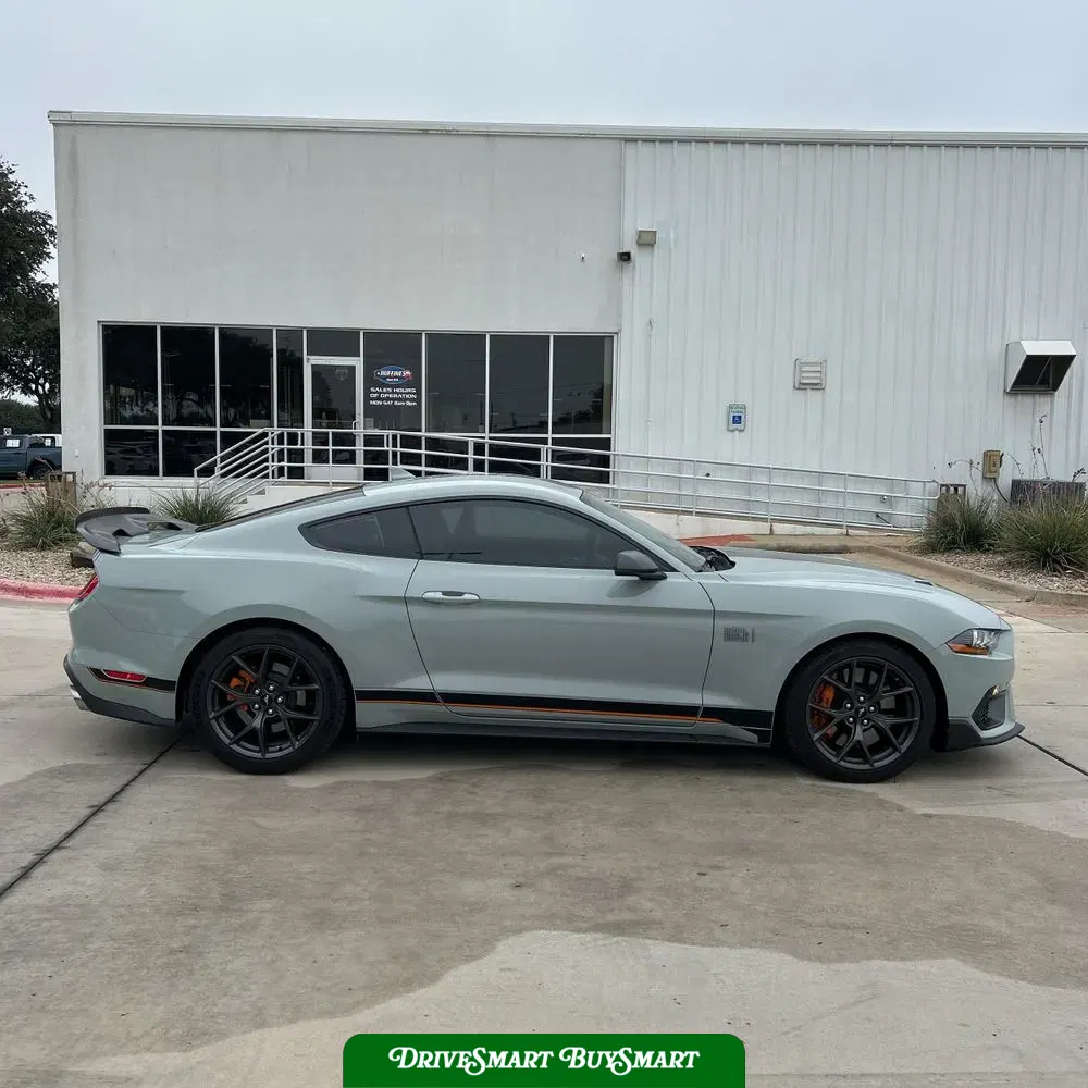 2022 Ford Mustang Mach 1