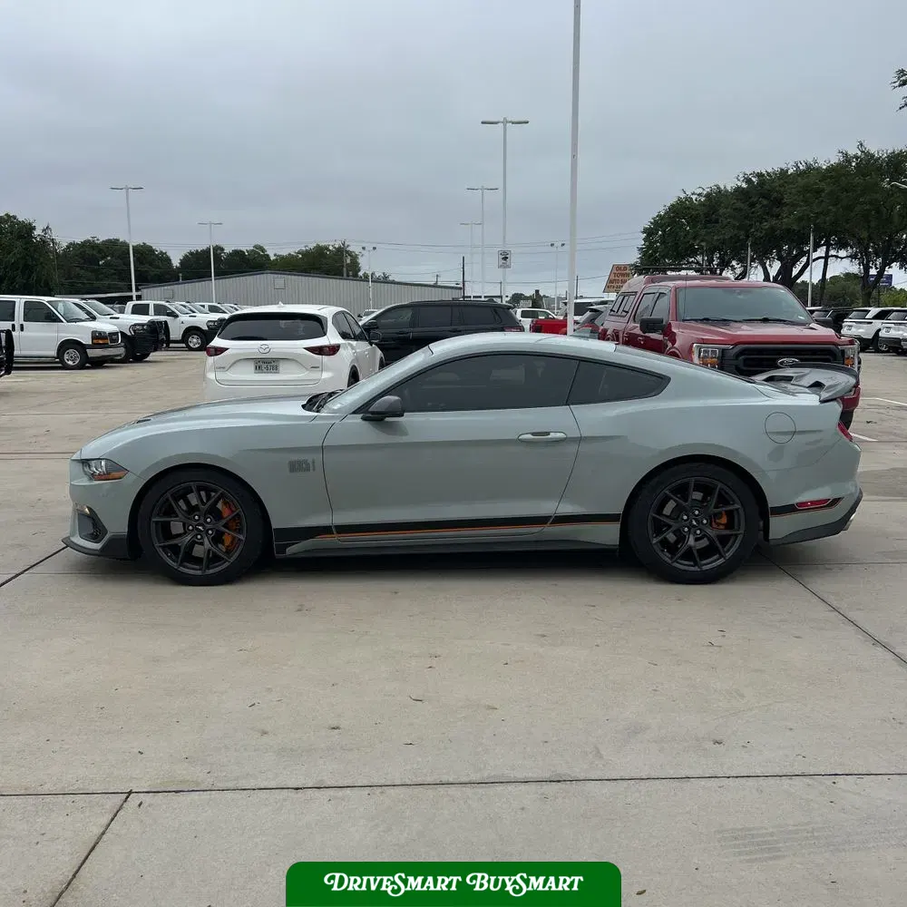 2022 Ford Mustang Mach 1