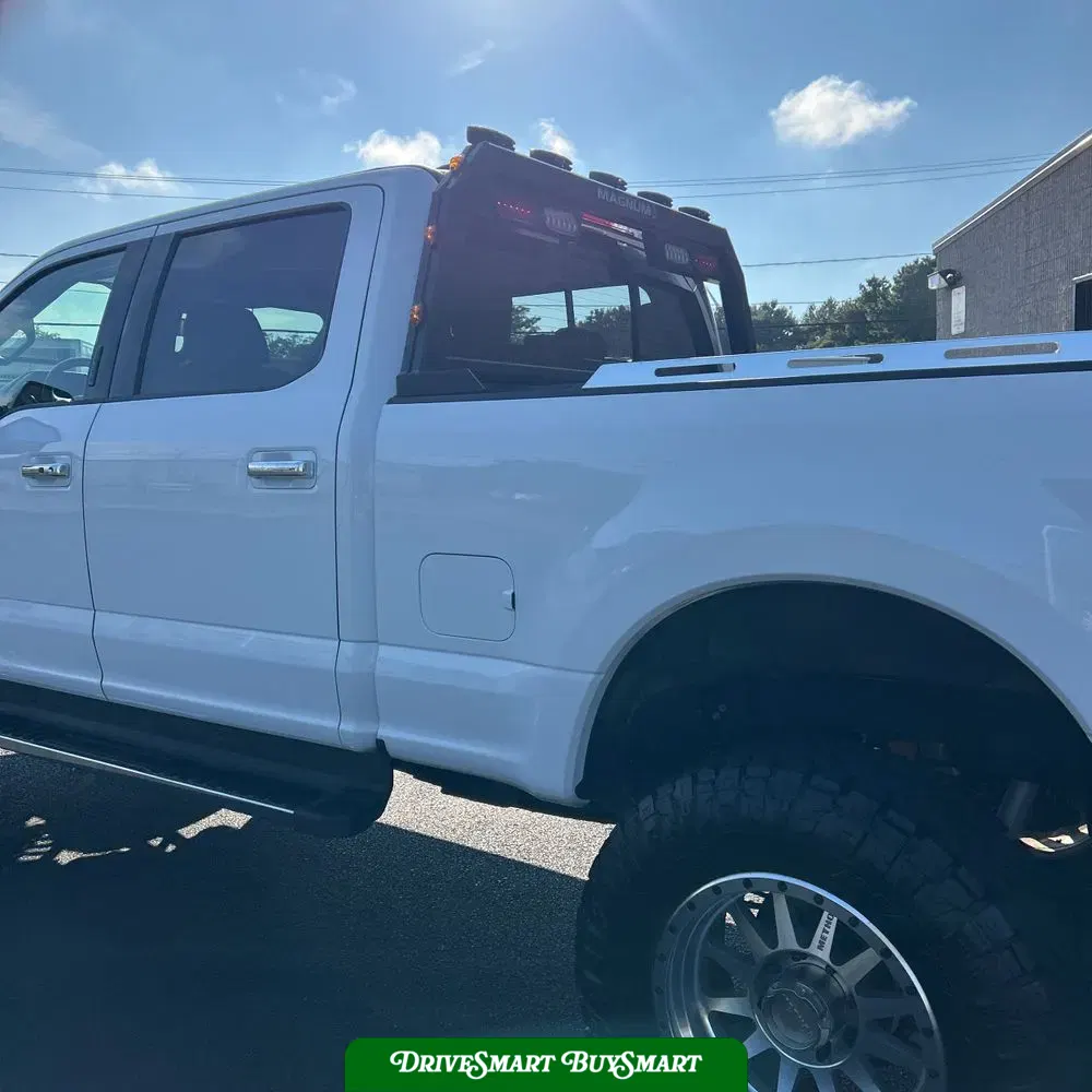 2022 Ford F-350 Super Duty Lariat