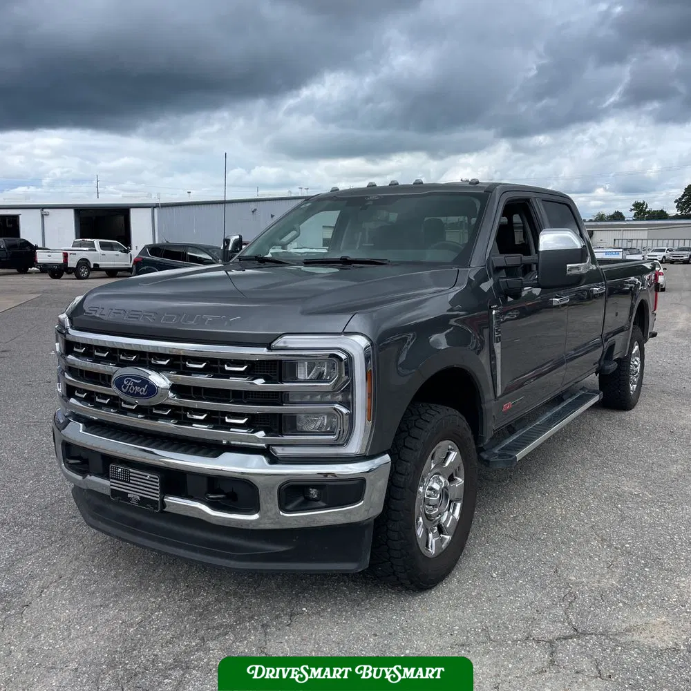 2025 Ford F-350 Super Duty Lariat