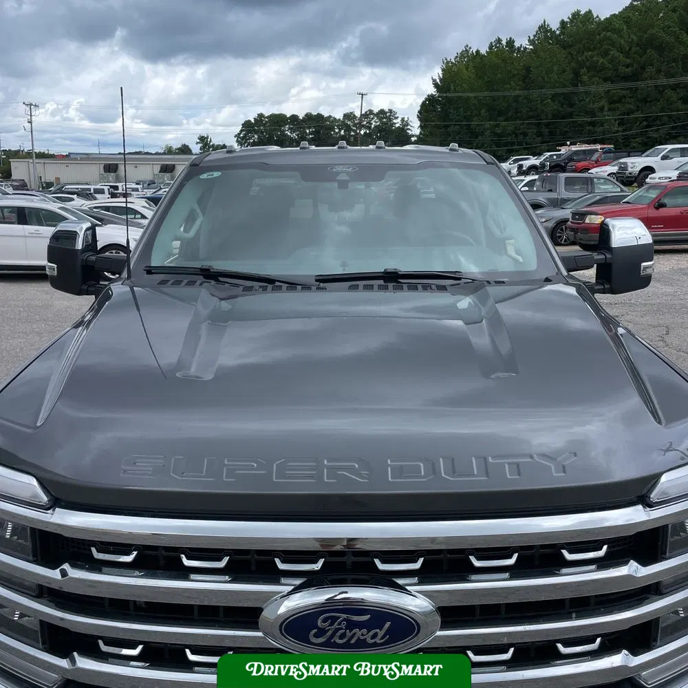 2025 Ford F-350 Super Duty Lariat