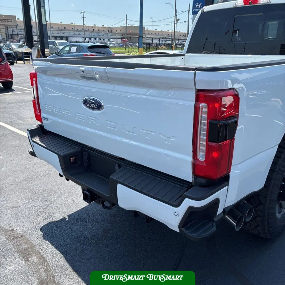 2023 Ford F-350 Super Duty Lariat