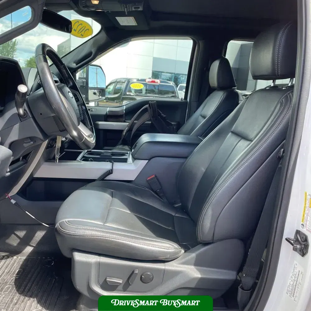 2022 Ford F-350 Super Duty Lariat