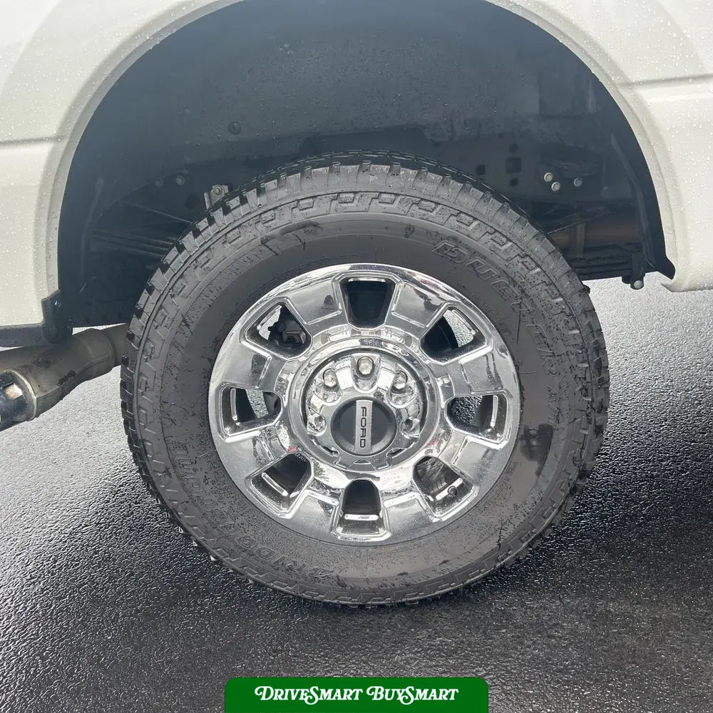 2025 Ford F-350 Super Duty Lariat