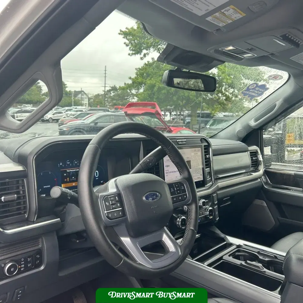 2025 Ford F-350 Super Duty Lariat