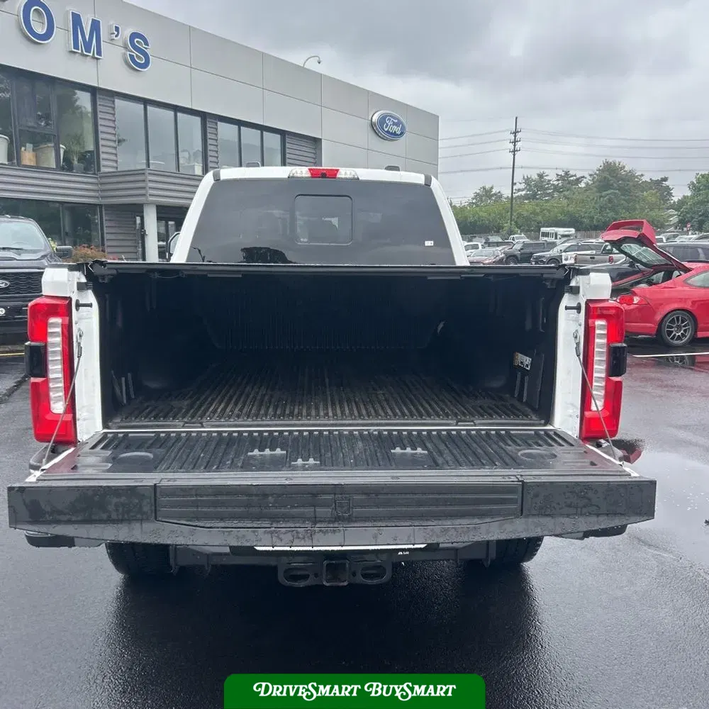 2025 Ford F-350 Super Duty Lariat