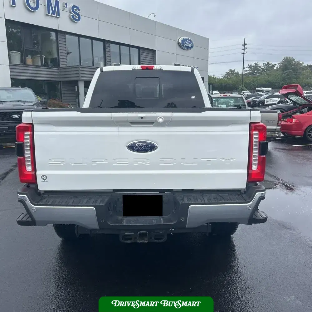 2025 Ford F-350 Super Duty Lariat
