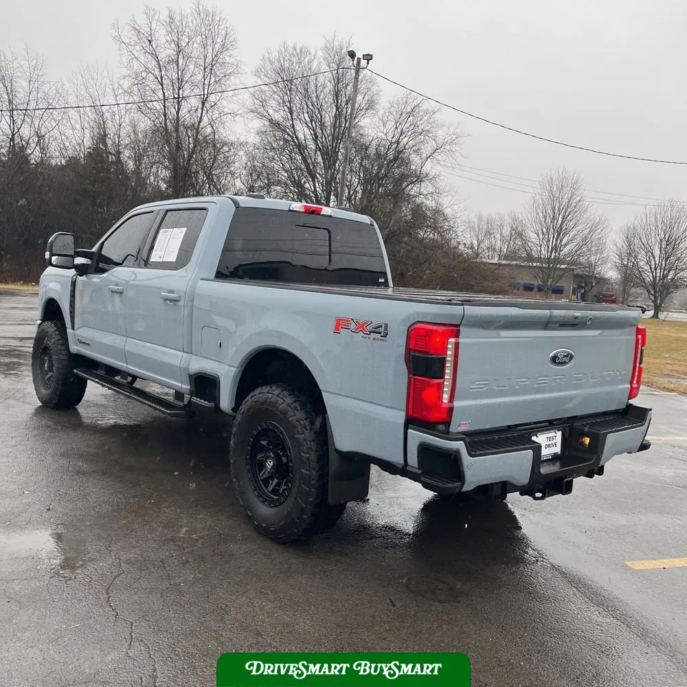 2024 Ford F-350 Super Duty Lariat