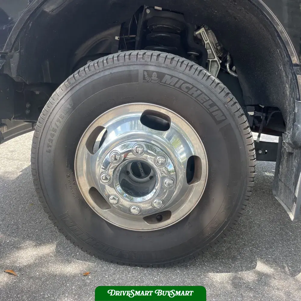2023 Ford F-350 Super Duty Platinum
