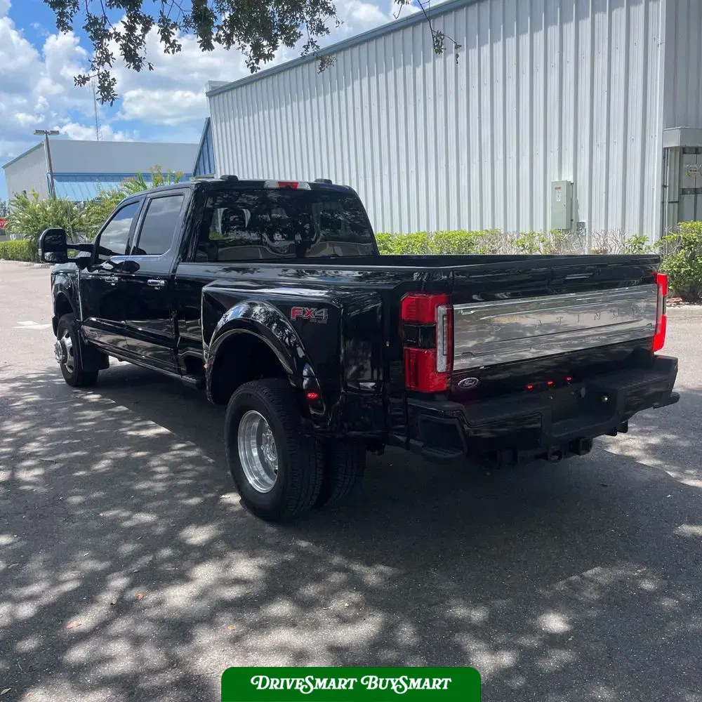 2023 Ford F-350 Super Duty Platinum