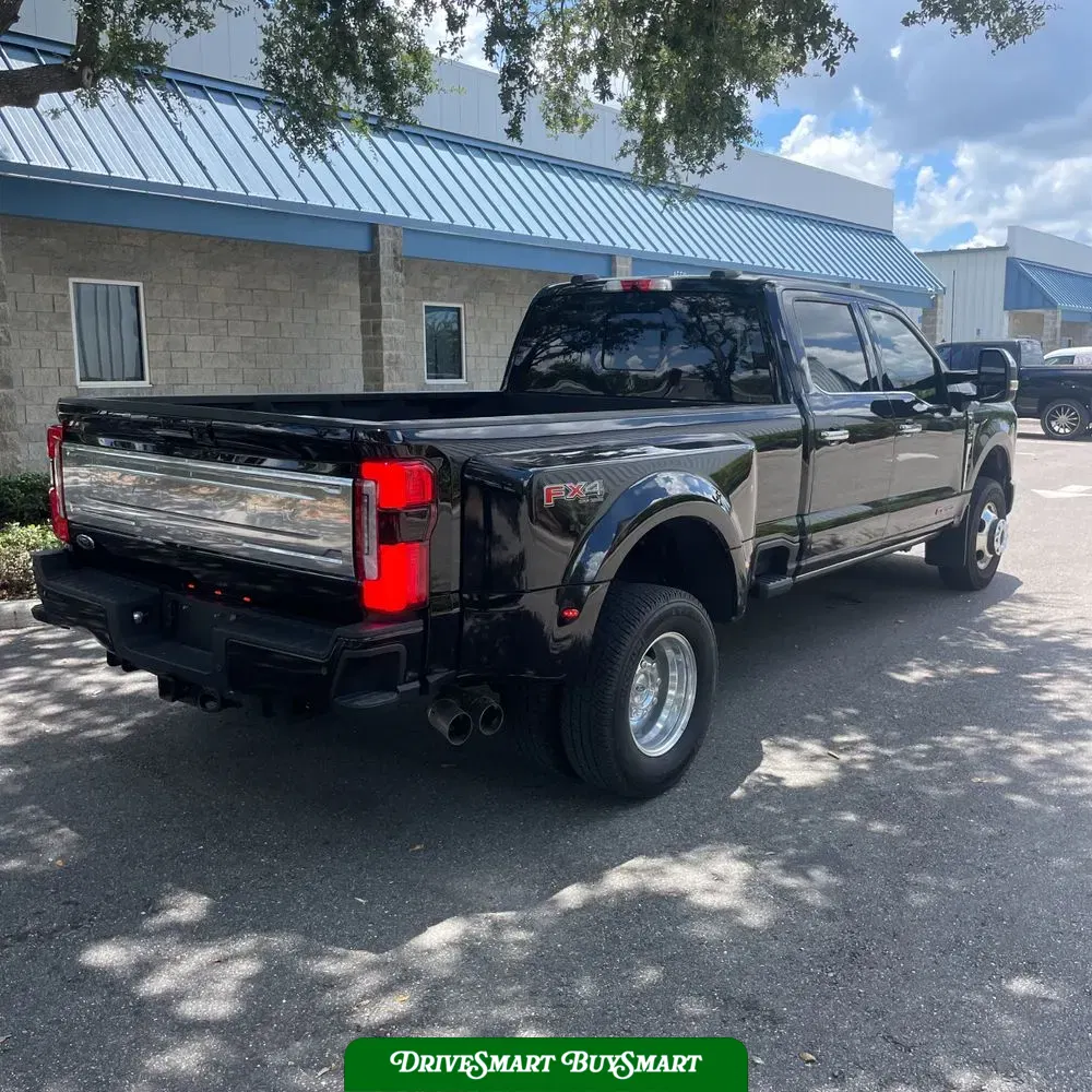 2023 Ford F-350 Super Duty Platinum
