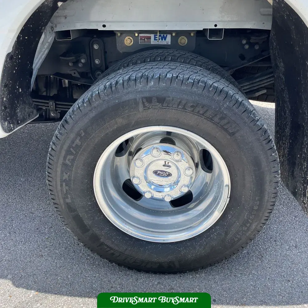 2024 Ford F-350 Super Duty Lariat
