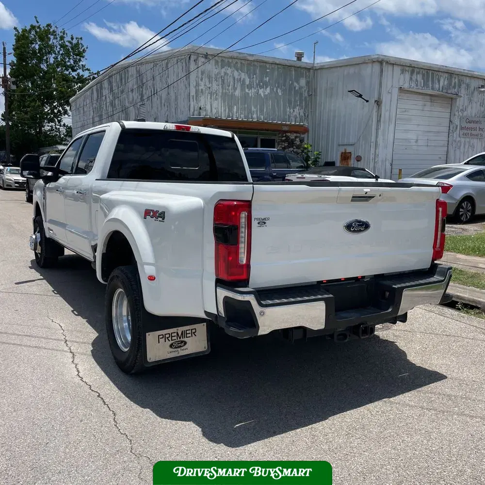 2024 Ford F-350 Super Duty Lariat