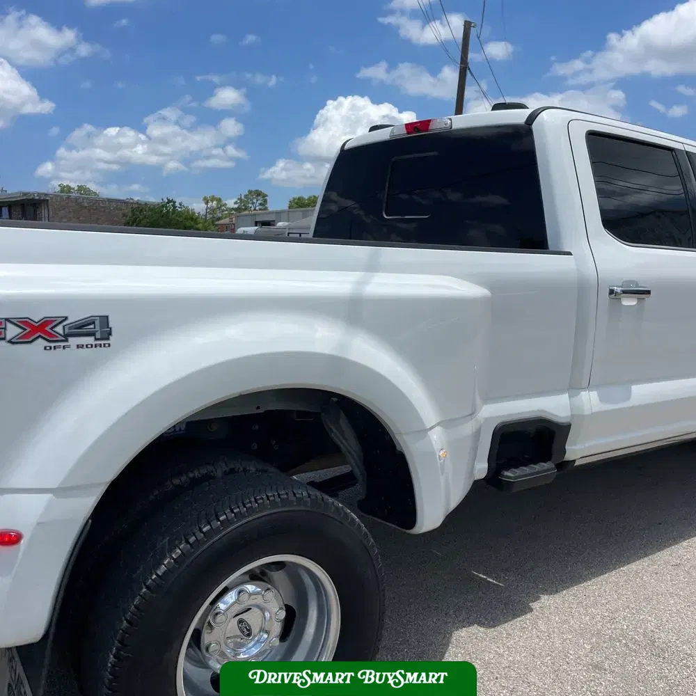 2024 Ford F-350 Super Duty Lariat
