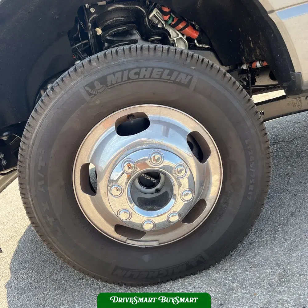 2025 Ford F-350 Super Duty Platinum
