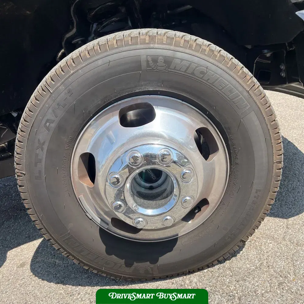 2025 Ford F-350 Super Duty Platinum