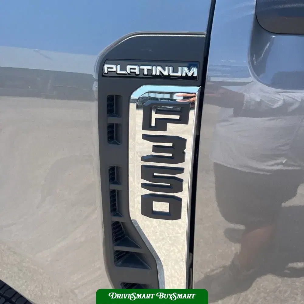 2025 Ford F-350 Super Duty Platinum