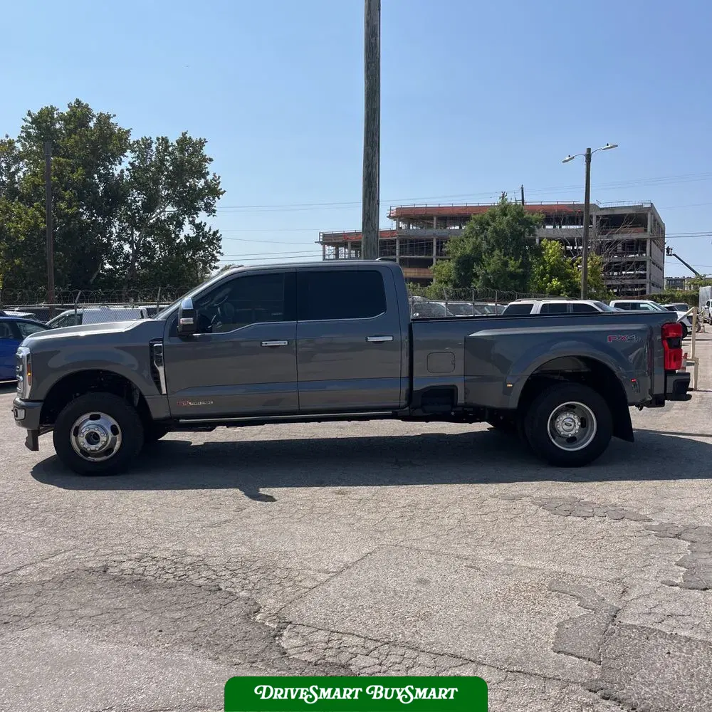 2025 Ford F-350 Super Duty Platinum