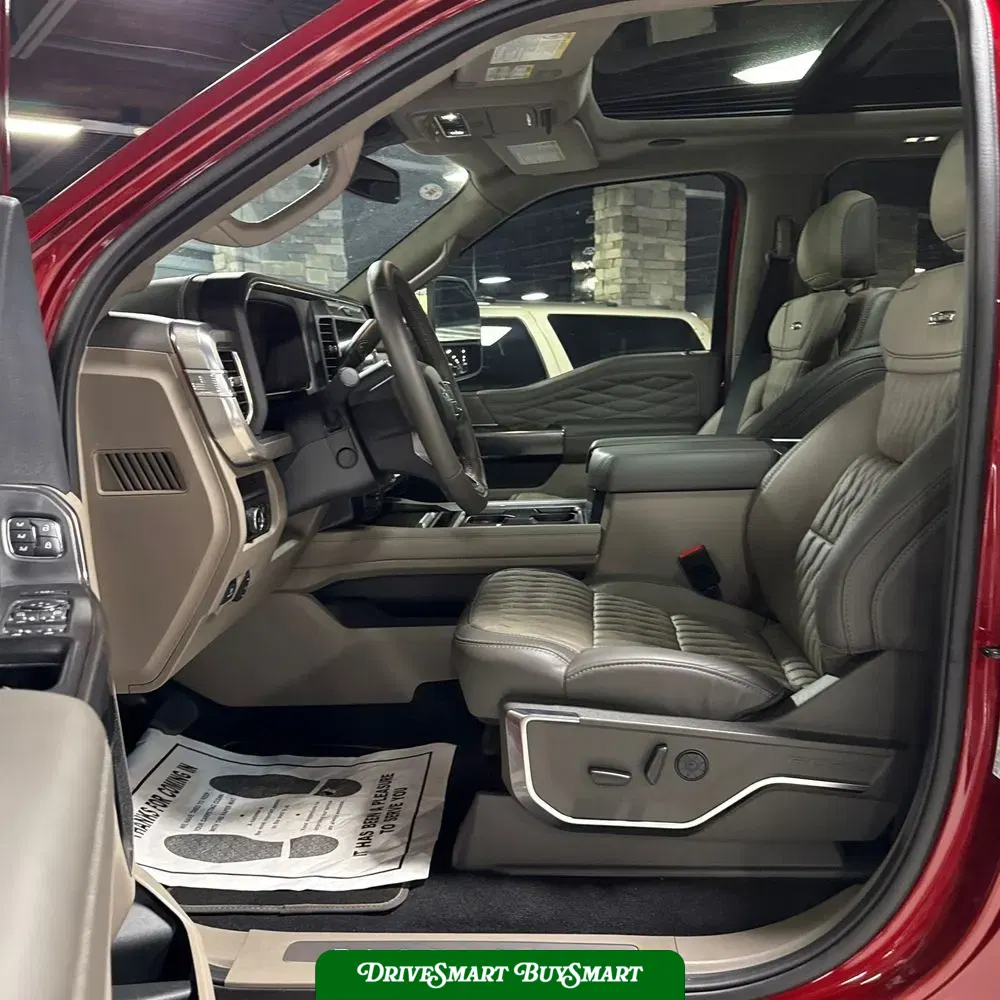 2025 Ford F-350 Super Duty Platinum