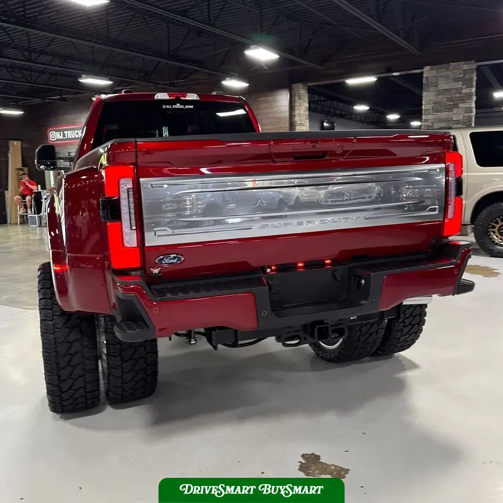 2025 Ford F-350 Super Duty Platinum