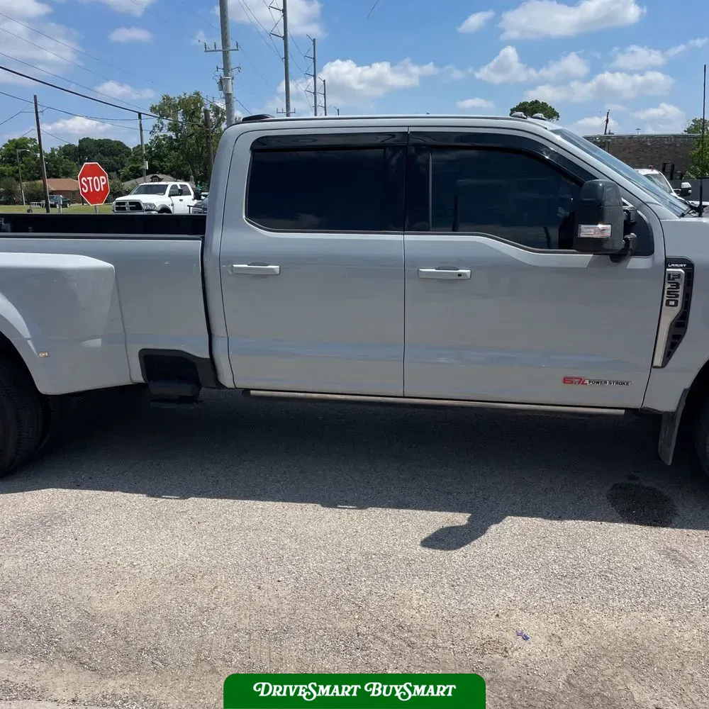 2025 Ford F-350 Super Duty Lariat