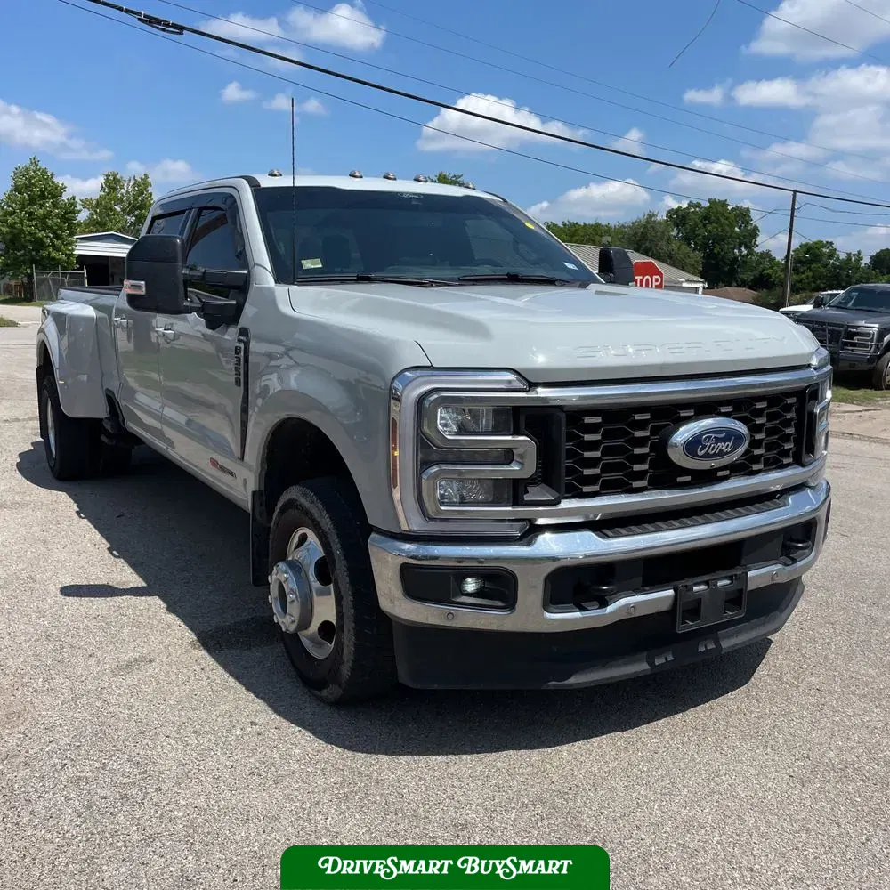2025 Ford F-350 Super Duty Lariat