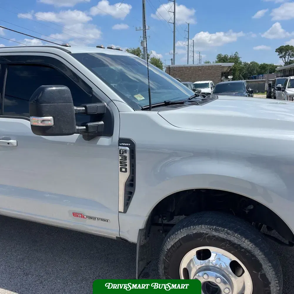 2025 Ford F-350 Super Duty Lariat