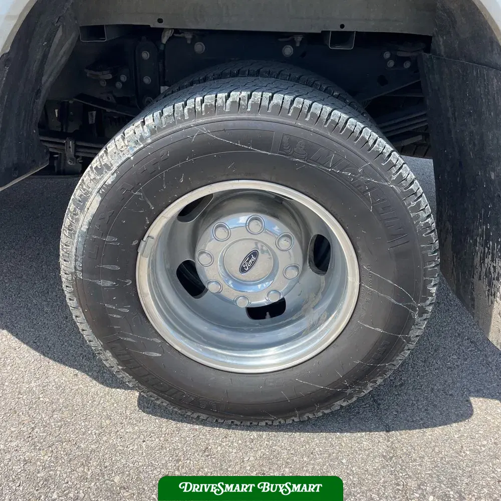 2025 Ford F-350 Super Duty Lariat