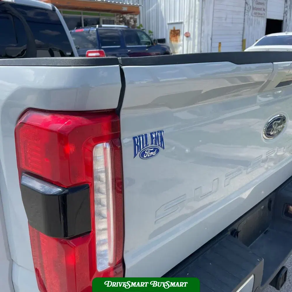 2025 Ford F-350 Super Duty Lariat