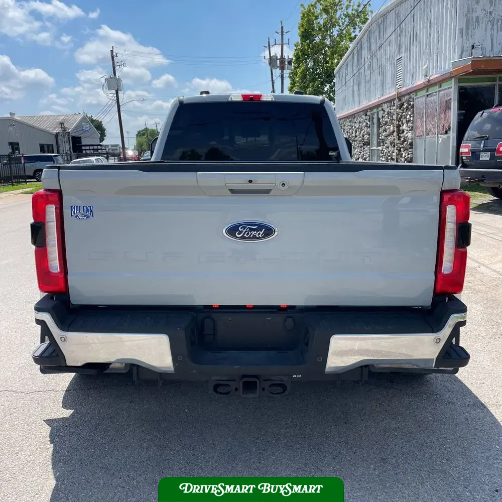 2025 Ford F-350 Super Duty Lariat