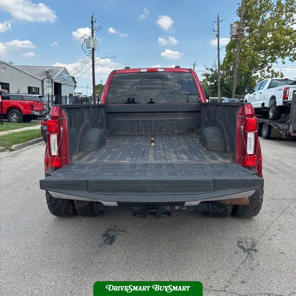 2022 Ford F-350 Super Duty Lariat