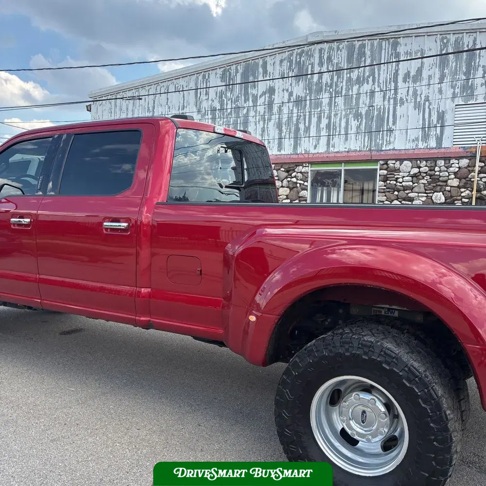 2022 Ford F-350 Super Duty Lariat