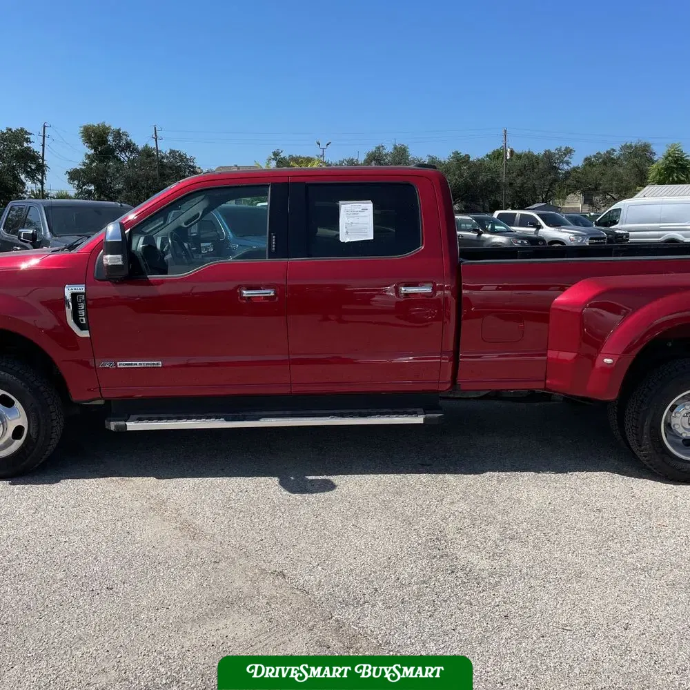 2022 Ford F-350 Super Duty Lariat
