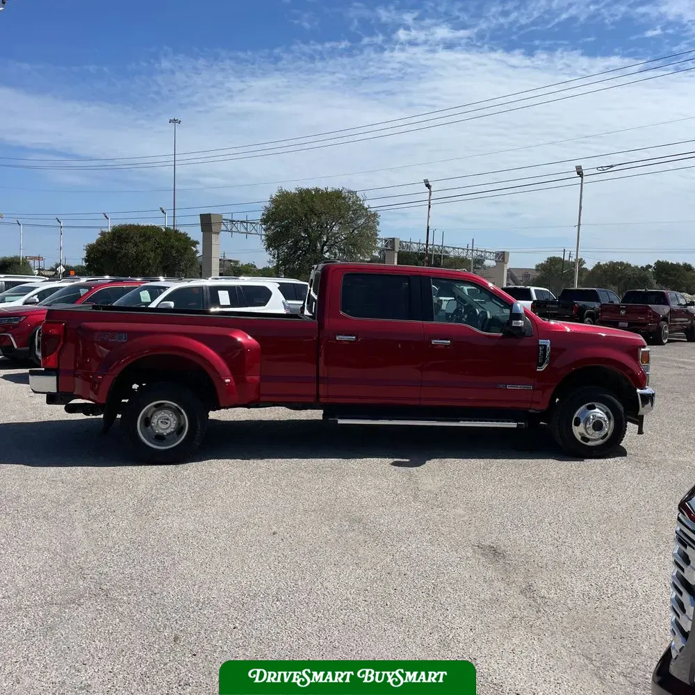 2022 Ford F-350 Super Duty Lariat