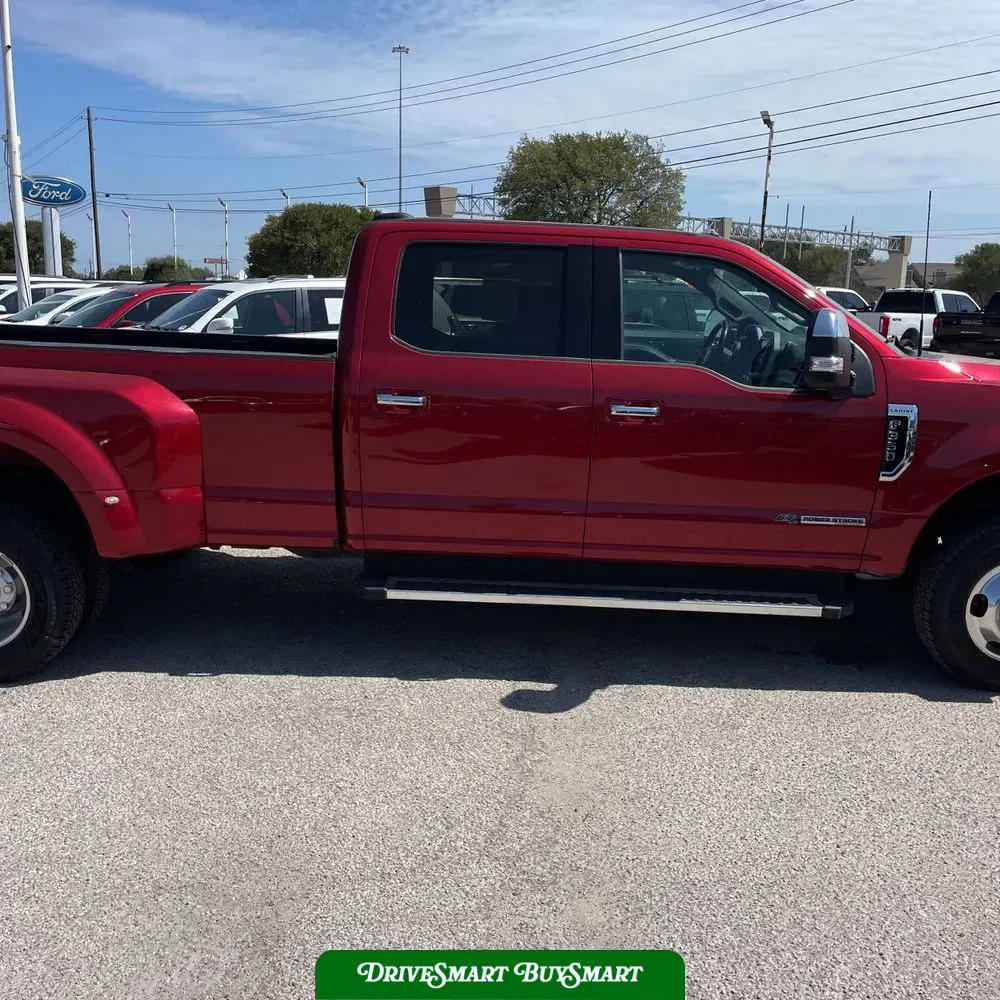 2022 Ford F-350 Super Duty Lariat