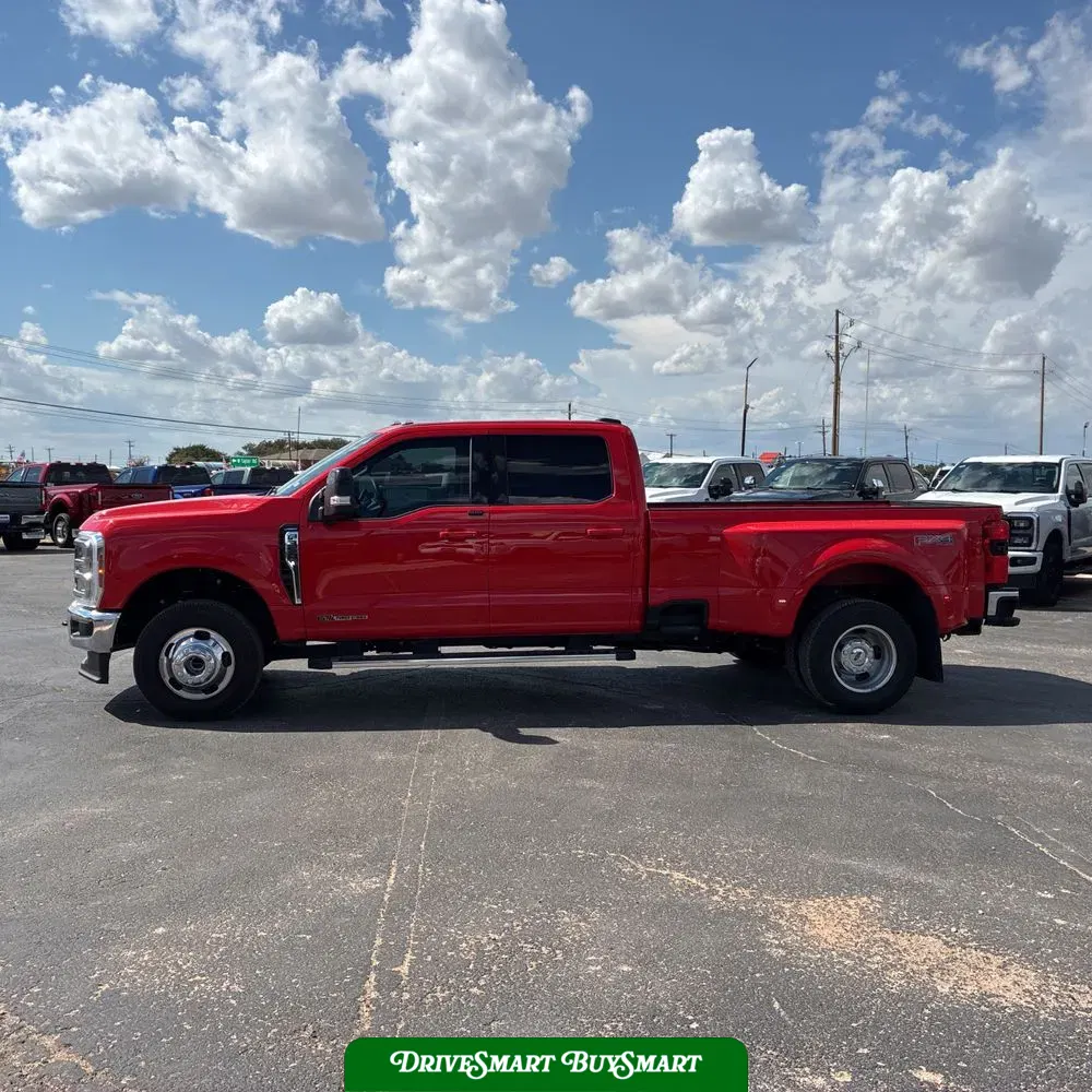 2025 Ford F-350 Super Duty Lariat