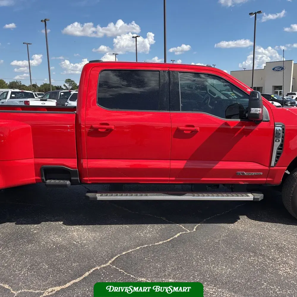 2025 Ford F-350 Super Duty Lariat