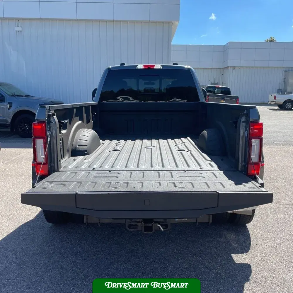 2022 Ford F-450 Super Duty Lariat