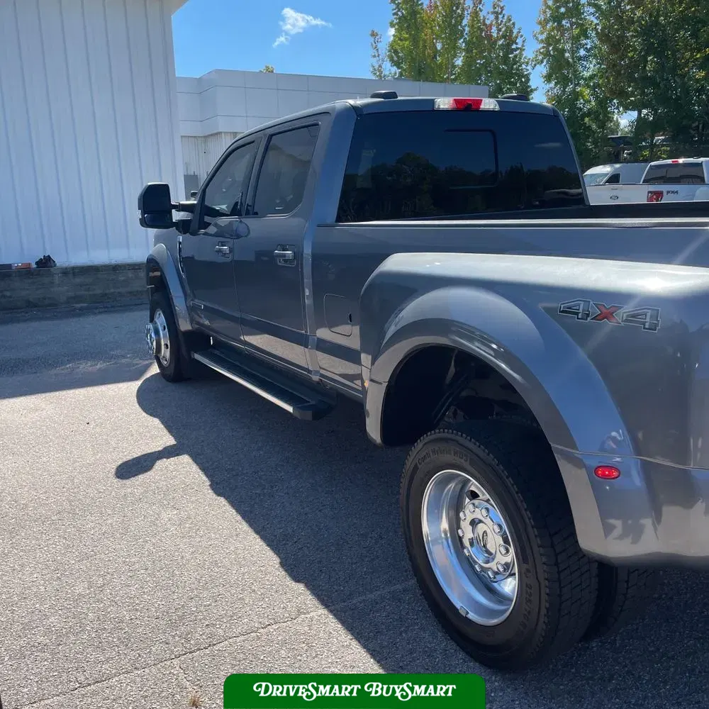 2022 Ford F-450 Super Duty Lariat