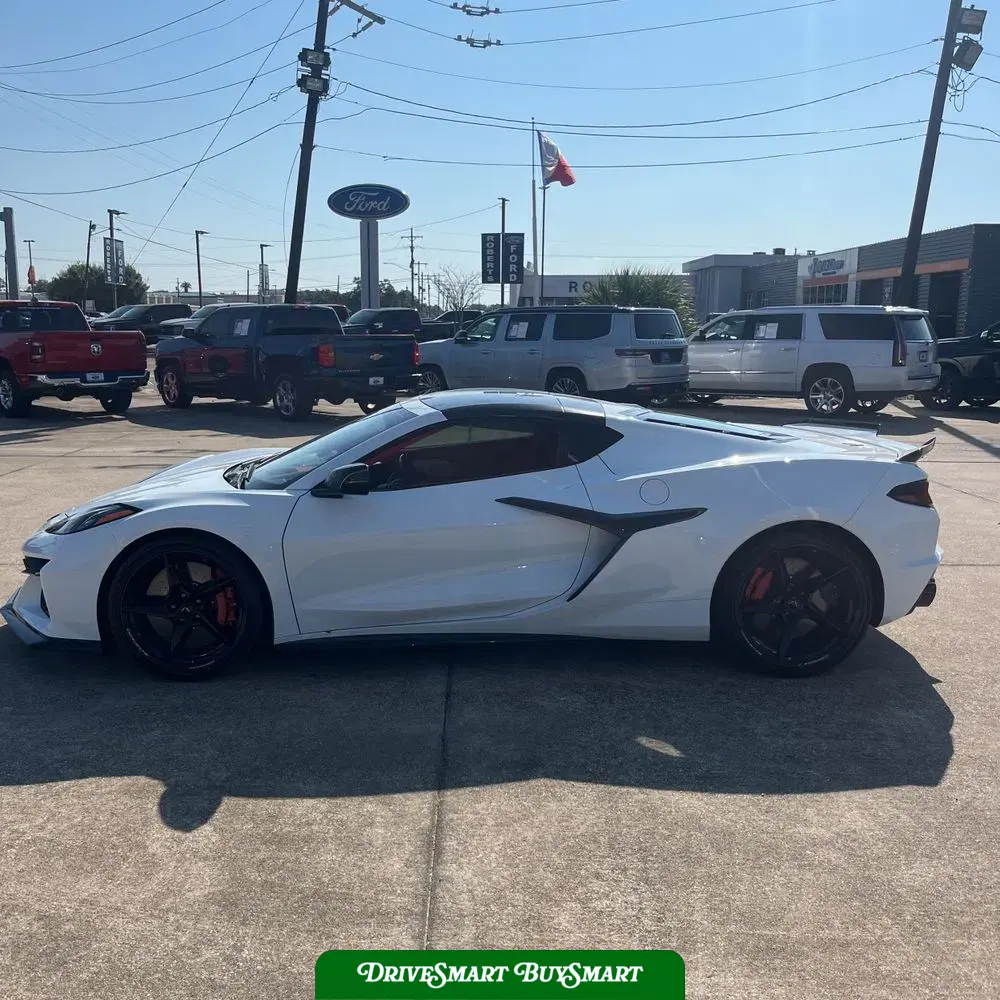 2025 Chevrolet Corvette E-Ray