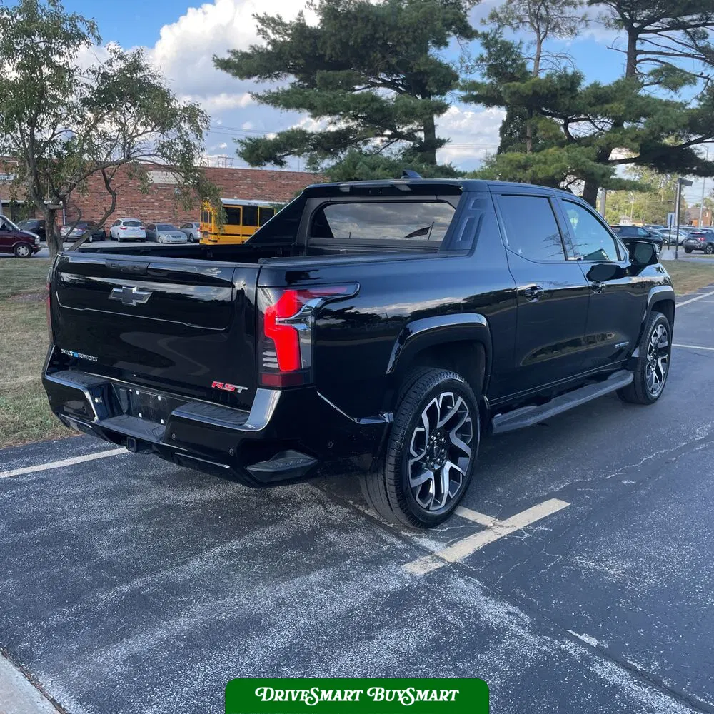 2024 Chevrolet Silverado EV RST