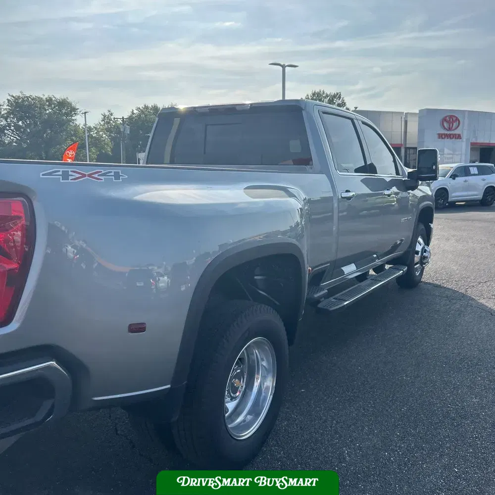 2025 Chevrolet Silverado 3500HD LTZ