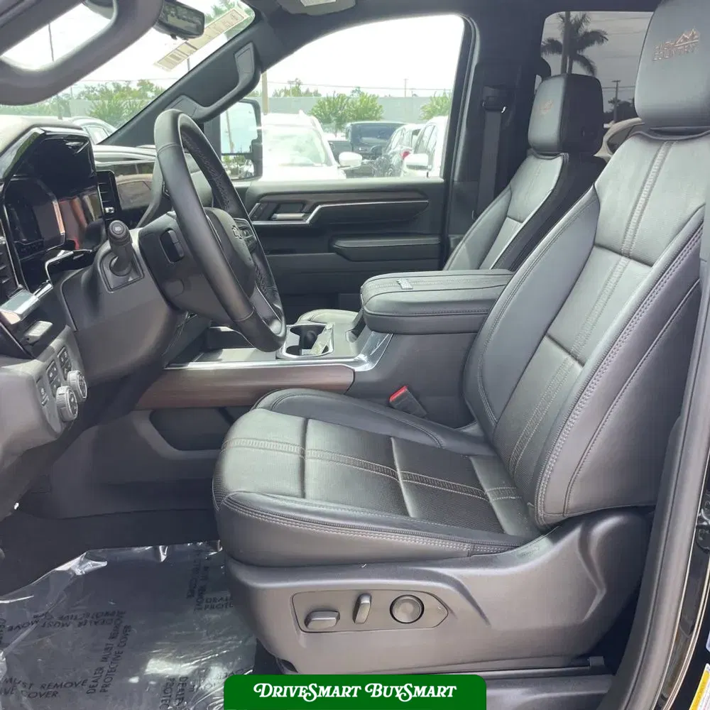 2025 Chevrolet Silverado 3500HD High Country