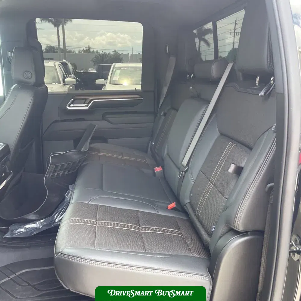 2025 Chevrolet Silverado 3500HD High Country