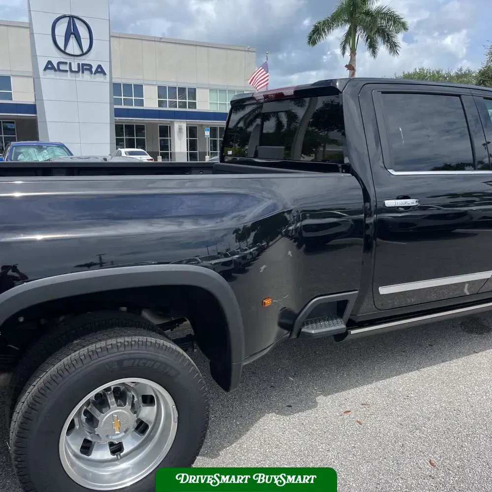 2025 Chevrolet Silverado 3500HD High Country