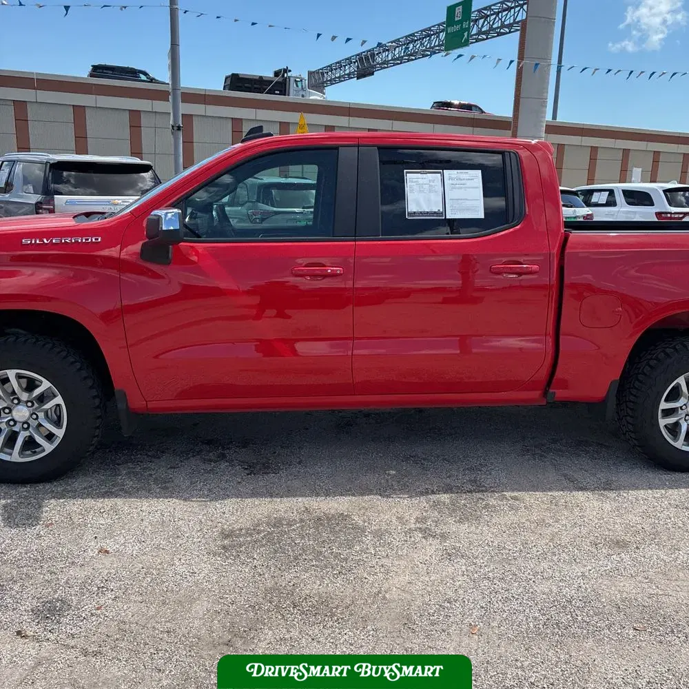 2025 Chevrolet Silverado 1500 LT