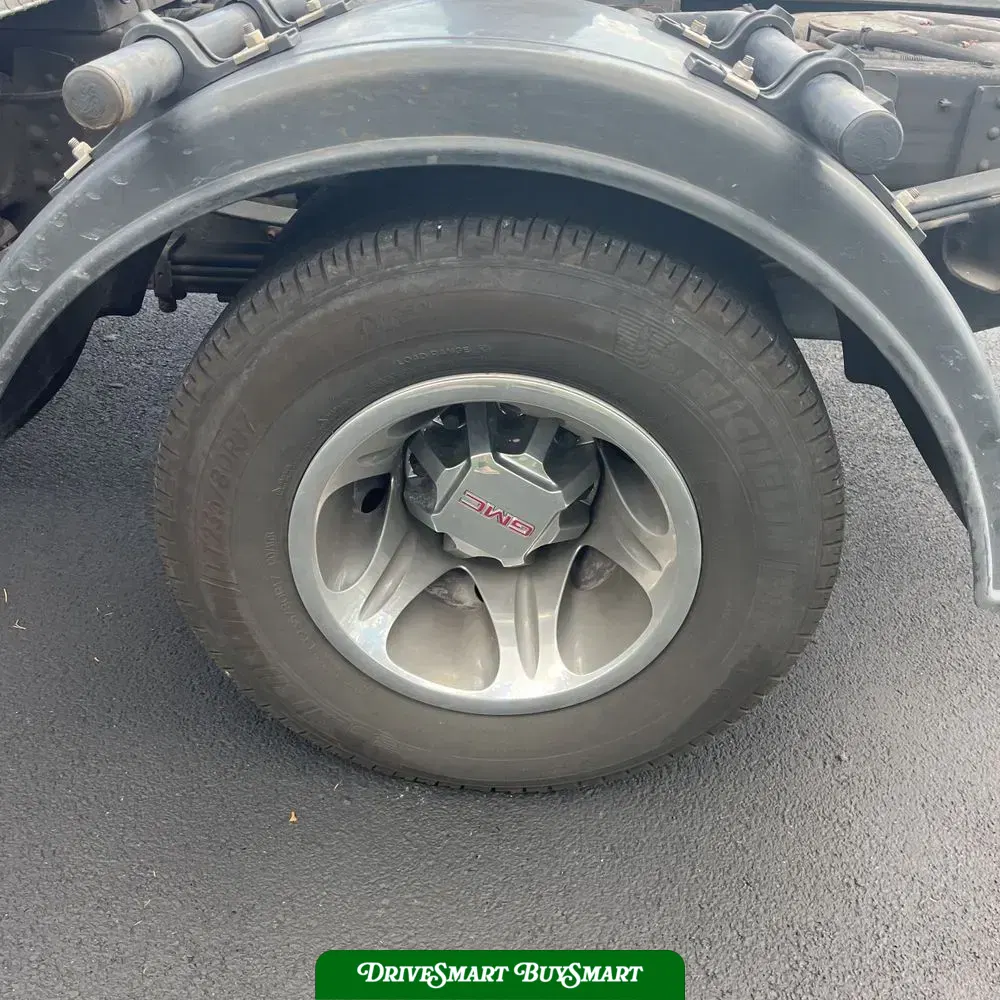 2025 GMC Sierra 3500HD CC SLE