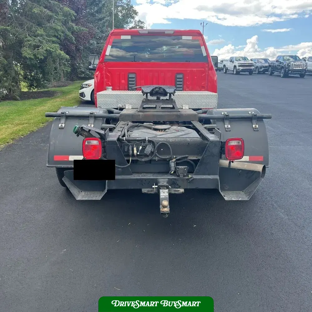 2025 GMC Sierra 3500HD CC SLE
