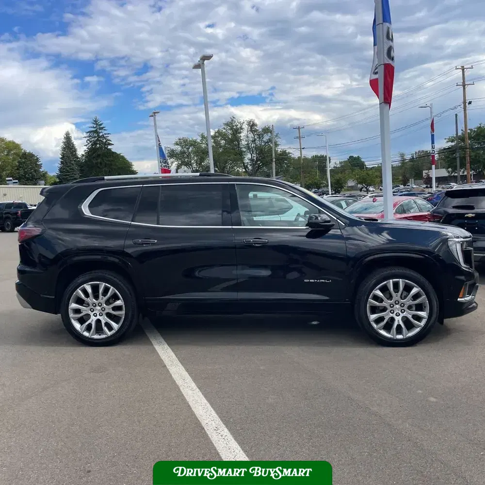 2024 GMC Acadia Denali